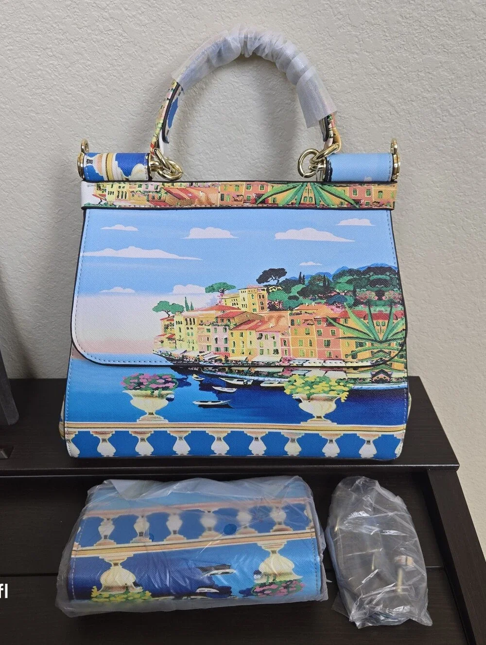 Nwt Italian Villa handbag and Wallet Set